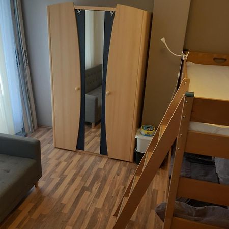 Prague Apartment In Most Near Golf Club, Aqua-Hipo-Autodrom In Most Kültér fotó